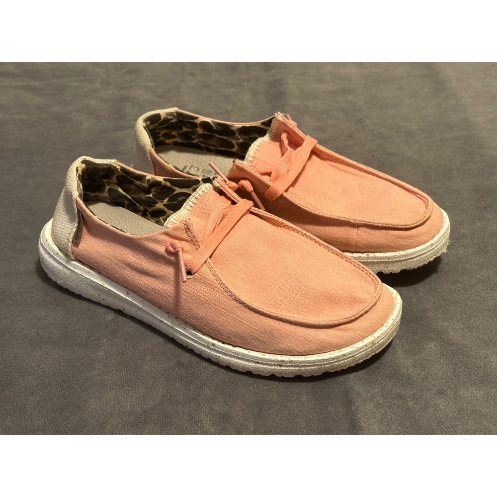 Hey Dude Wendy Lightweight Canvas Sneaker in Guava Size 6